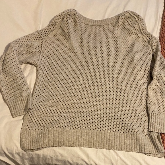 Aerie Beige V-Neck Sweater - Picture 4 of 4